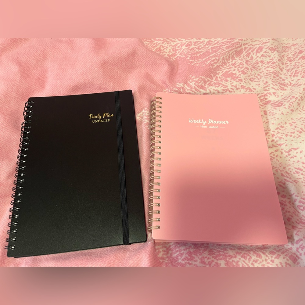 2 undated daily planner and weekly planner